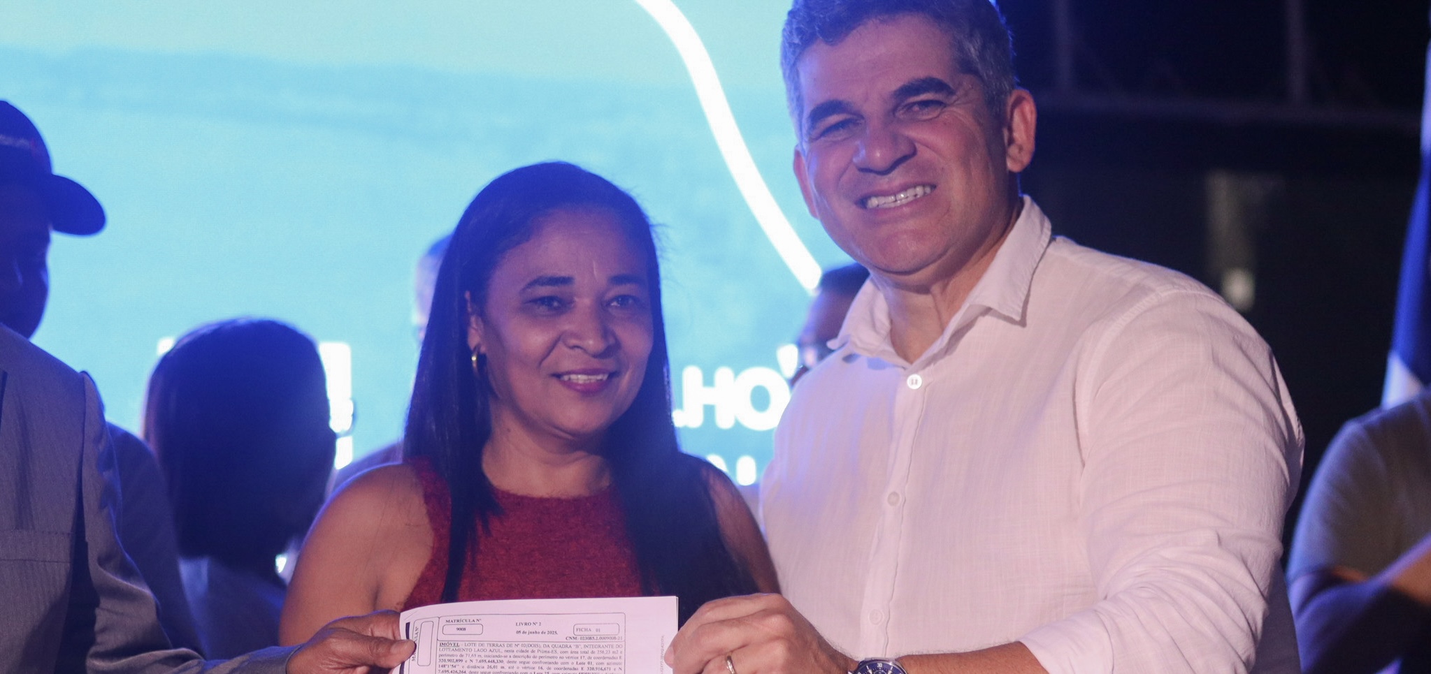 Prefeitura de Piúma entrega primeiros títulos de propriedade no bairro Lago Azul